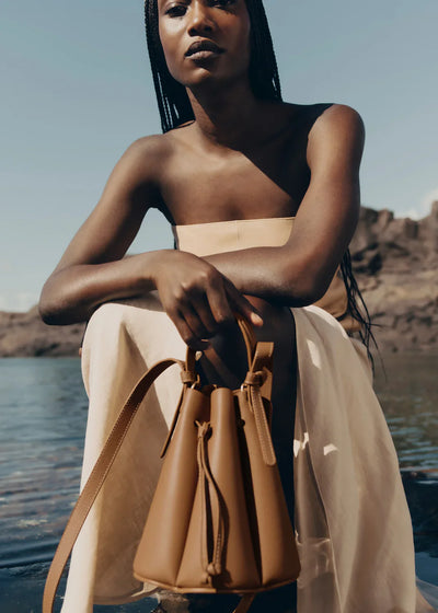 Valersia Poléne  Numéro Huit | Genuine leather and minimalist design