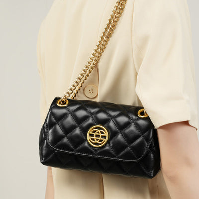 Valersia Zarif Sailor chain bag | Classic and elegant design