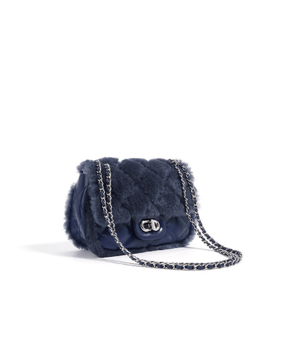 Valersia Elegant leather shoulder bag | Modern and functional elegance