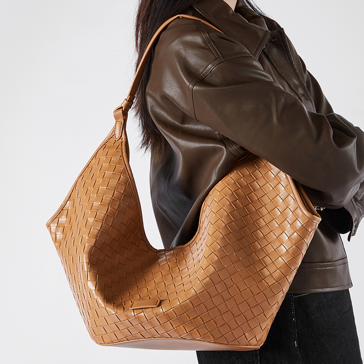 Valersia Braide Élégante Hobo Bag | Geräumiges und elegantes Design