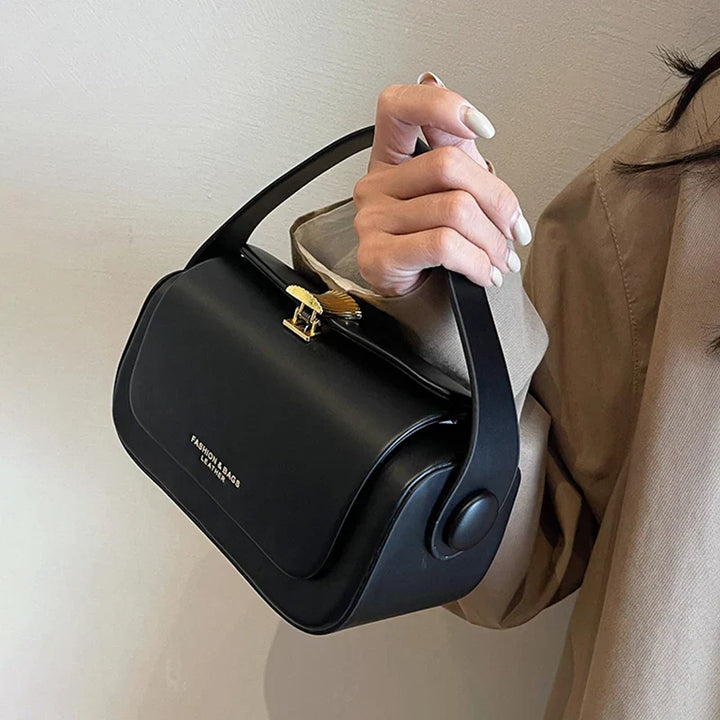 Borsa a mano e a tracolla Valersia con fibbia retrò minimalista | Design elegante e versatile