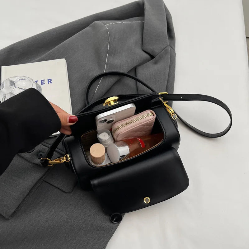 Borsa a mano e a tracolla Valersia con fibbia retrò minimalista | Design elegante e versatile