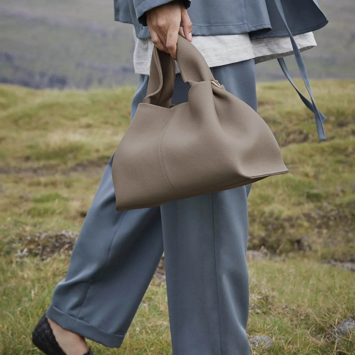 Valersia Poléne Numéro Mini Leather Bag | Elegant and Compact Design