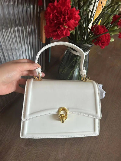 Valersia Elegant leather bag | Modern and refined design