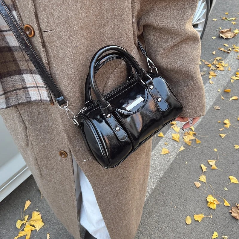 Valersia Modern luxury leather bag | Elegant and modern design