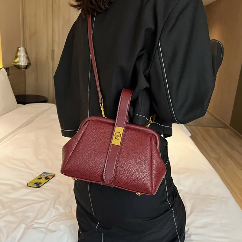 Valersia Modern luxury leather bag | Elegant and modern design