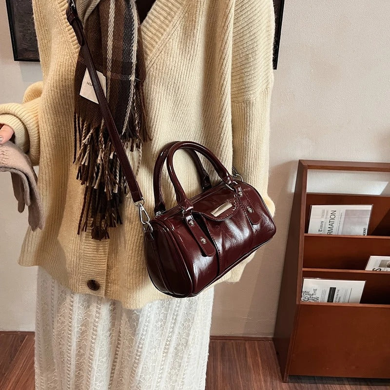 Valersia Modern luxury leather bag | Elegant and modern design