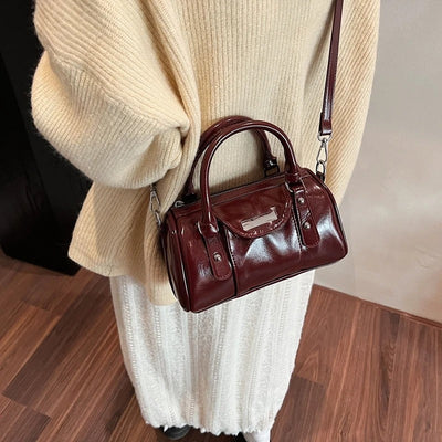 Valersia Modern luxury leather bag | Elegant and modern design
