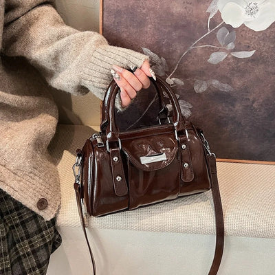 Valersia Modern luxury leather bag | Elegant and modern design