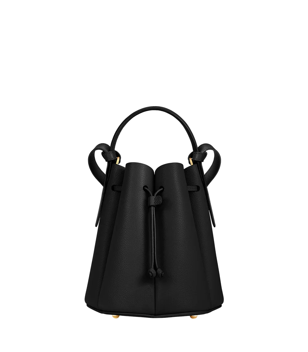 Valersia Poléne  Numéro Huit | Genuine leather and minimalist design